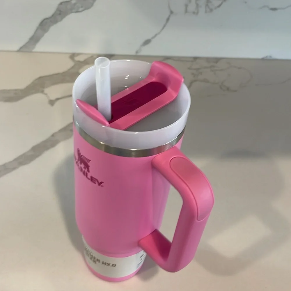 Stanley - 30 oz. PEONY (hot pink) Quencher H2.0 Flowstate Tumbler w/Handle - NWT